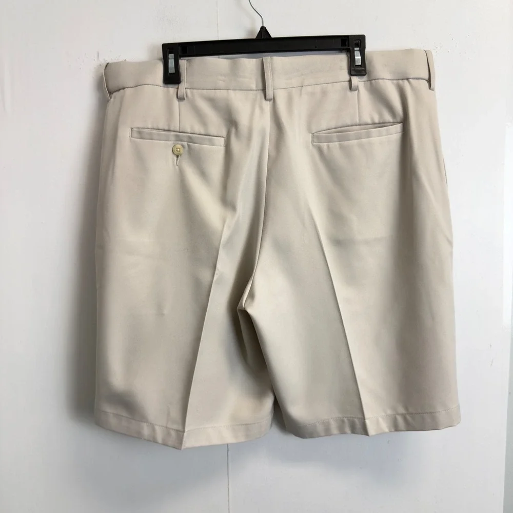 Pro Tour Coolplay Mens 38 Tan Golf Shorts Flat Front Khaki Polyester Expandable